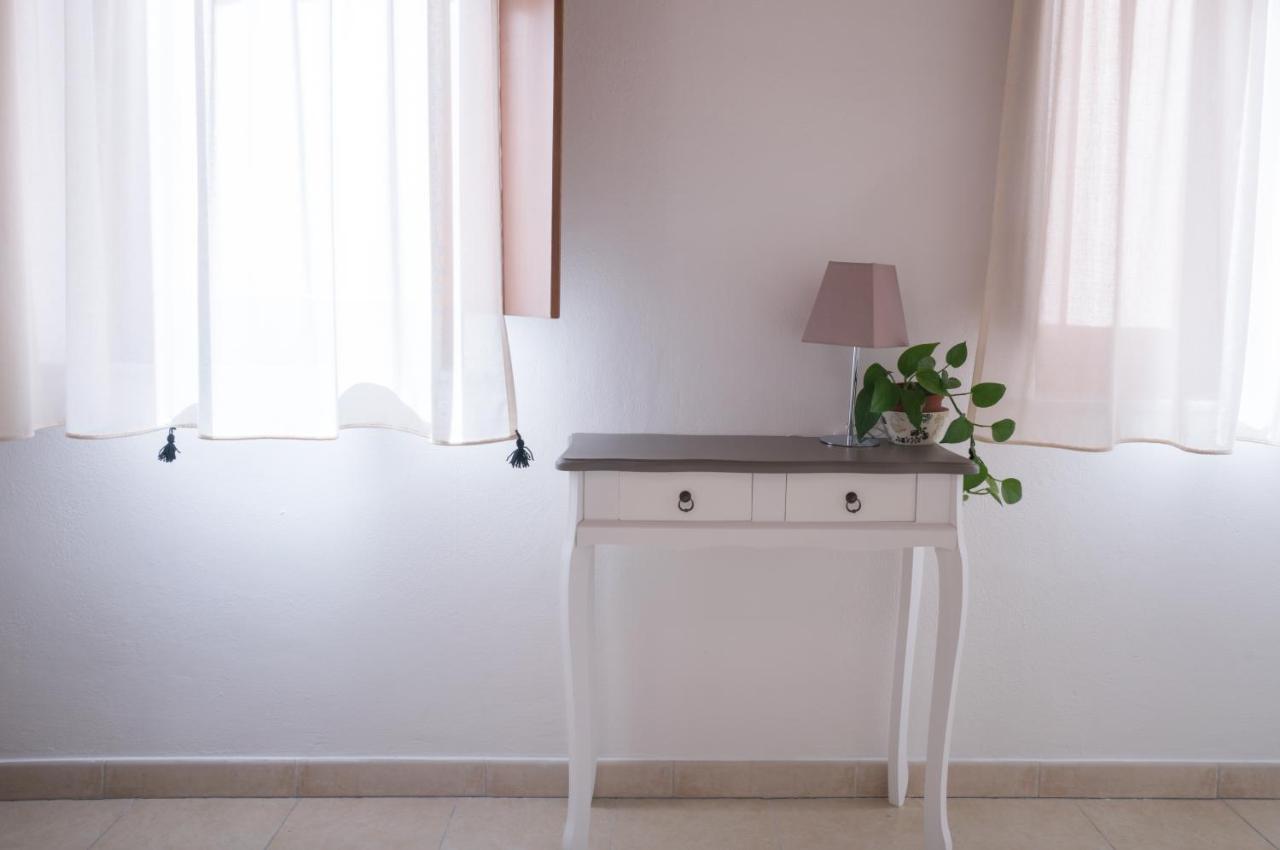 Yenne Rooms Wifi-Ac Cagliari Luaran gambar